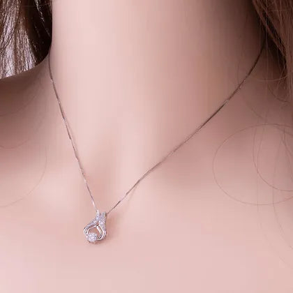Classic diamond Pendant